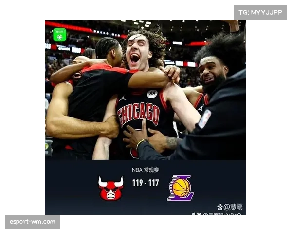 湖人热火进攻对攻 双方外线回应球展现比赛开放性格局 湖人热火进攻对攻 双方外线回应球展现比赛开放性格局